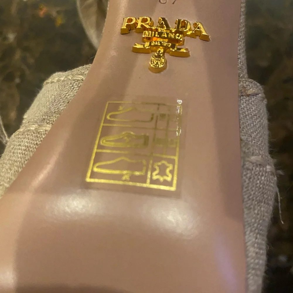 Prada Heels Size 37 - Picture 6 of 6